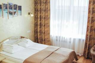 Отель Hotel Sluch Starokostyantyniv Стандартный двухместный номер с 1 кроватью или 2 отдельными кроватями-10