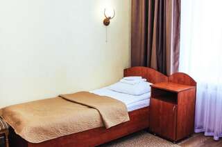 Отель Hotel Sluch Starokostyantyniv Стандартный двухместный номер с 1 кроватью или 2 отдельными кроватями-43